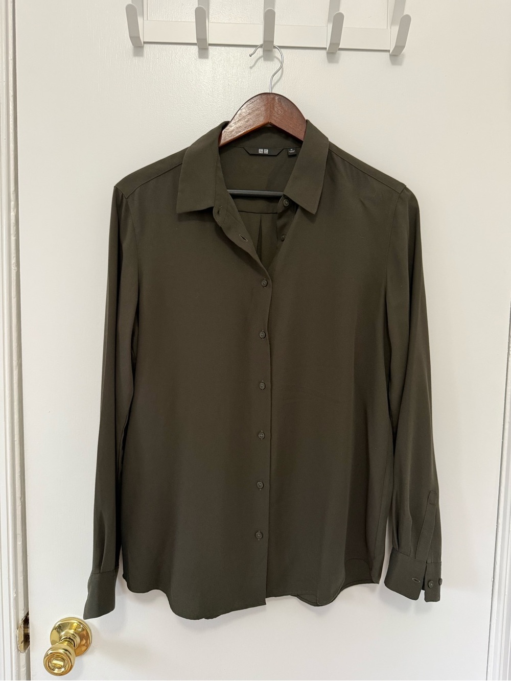 Uniqlo Olive Green Button Up Blouse Minimalist Lightweight Shirt Casual Workwear